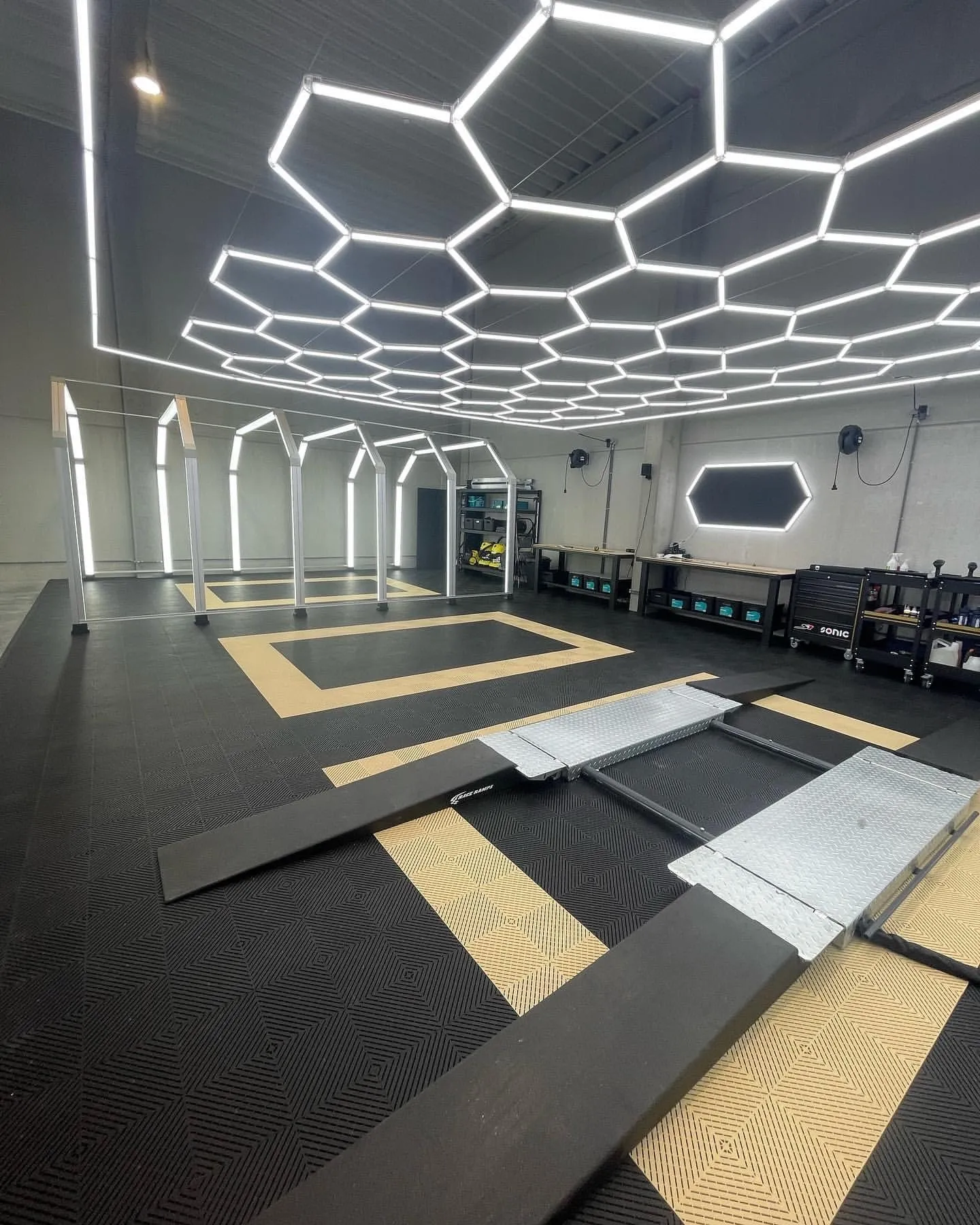 CRIJNS – Dalles – Floor Tiles – Trax – PRO – 39,50×39,50cm – BOX – 30 Items – Dark Grey - Afbeelding 5